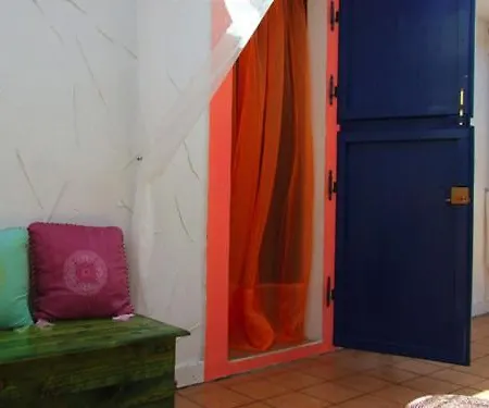 فندق مبيت وإفطار Blue Bab 3*