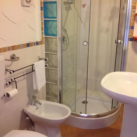 Blue Bab لامبيدوزا